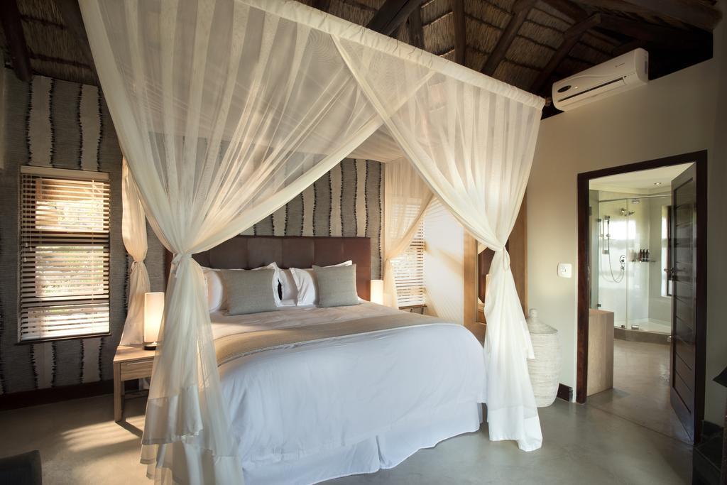 Mhondoro Safari Lodge & Villa Welgevonden Game Reserve Bagian luar foto