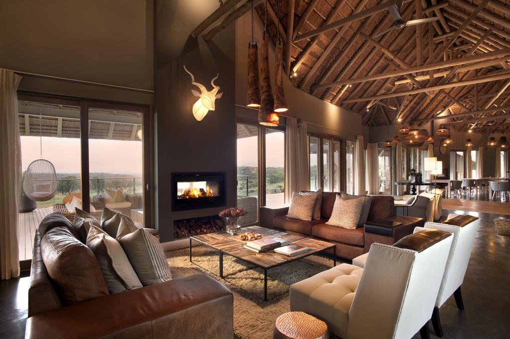 Mhondoro Safari Lodge & Villa Welgevonden Game Reserve Bagian luar foto