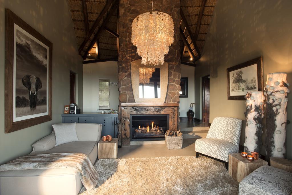 Mhondoro Safari Lodge & Villa Welgevonden Game Reserve Bagian luar foto